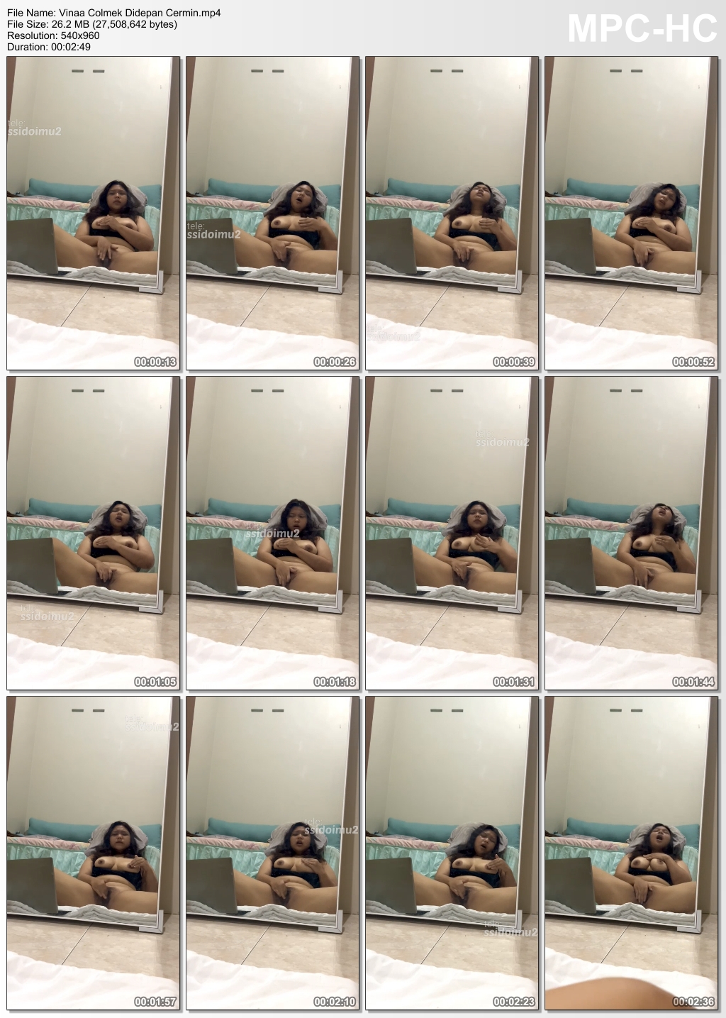 Vinaa Colmek Didepan Cermin